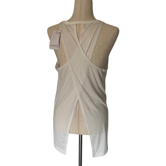 Nike Dri-FIT Tank Top Bundle 2PK Size S Graphic Back Logo NWT Criss Cross Back - Picture 11 of 15
